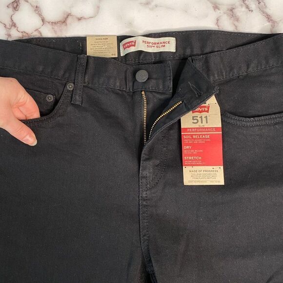 LEVIS Women's Black 511 Slim Short | Size: 29 - Picture 4 of 6